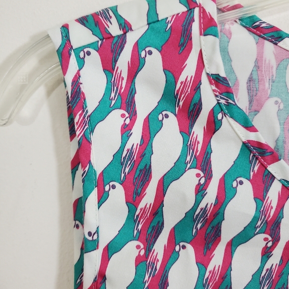 NWT Talbots Parrot Tropical Bird Novelty Print Sleeveless Blouse Colorful Large - Picture 2 of 9